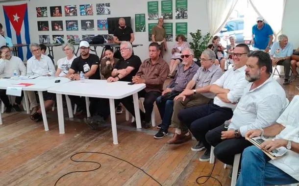 Partidos Comunistas de França e Cuba firmam acordo histórico de cooperação