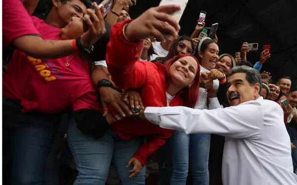 Presidente da Venezuela defende formação política e cultural dos jovens contra ofensiva digital