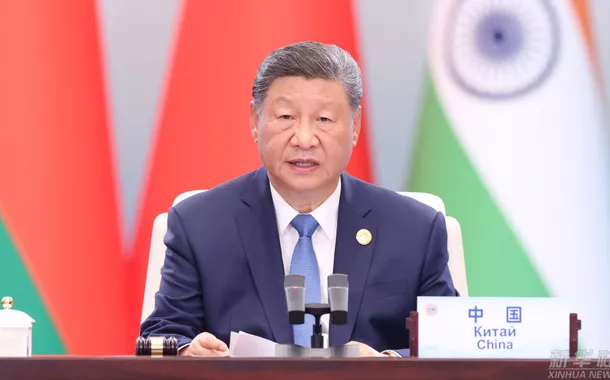 "Conversa pragmática, positiva e construtiva", diz chancelaria chinesa sobre telefonema Xi-Trump