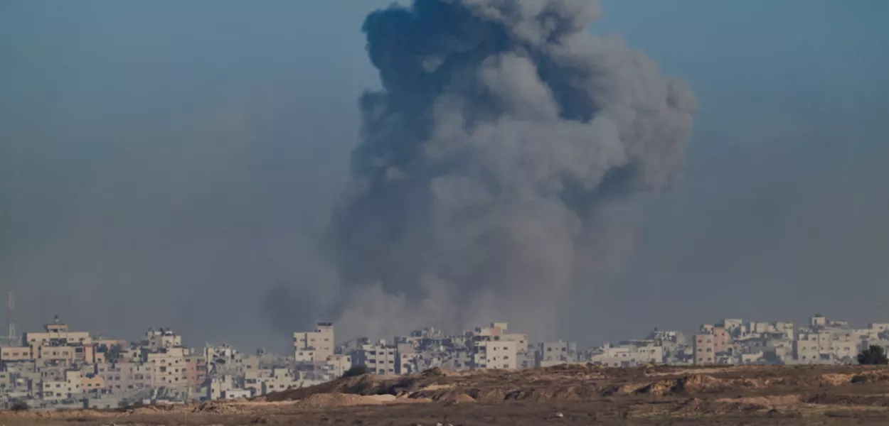"Gaza está queimando", anunciam os sionistas genocidas