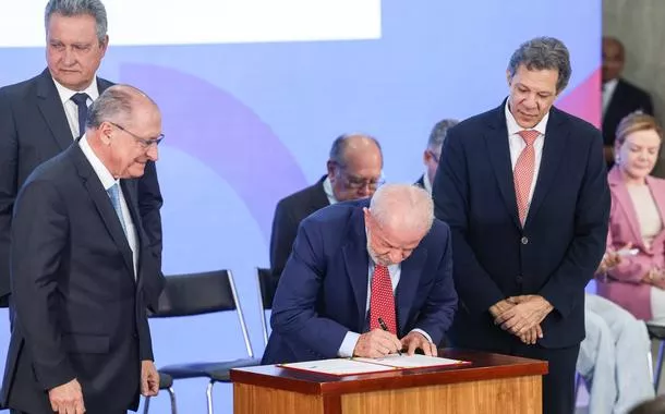 Governo envia ao Congresso projeto para atrair data centers com critérios ambientais