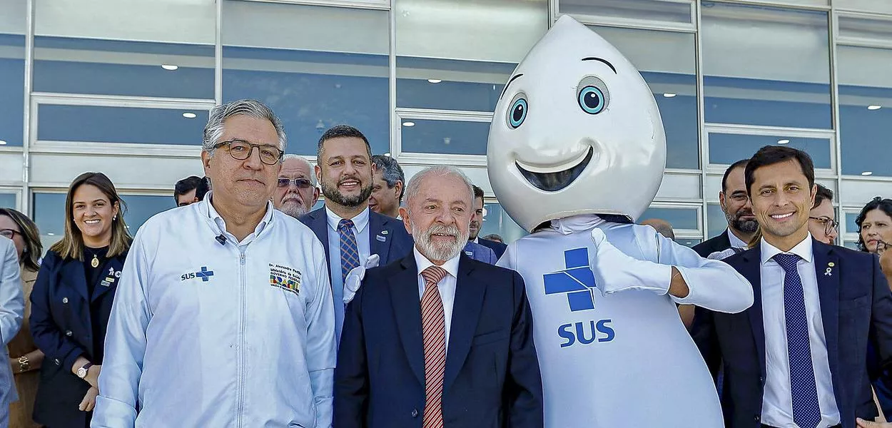 Alexandre Padilha, Lula e Zé Gotinha