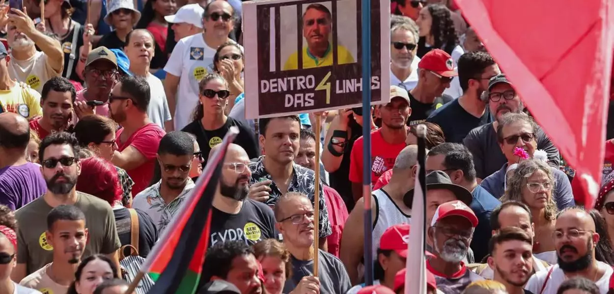 Protesto contra anistia e PEC da Blindagem