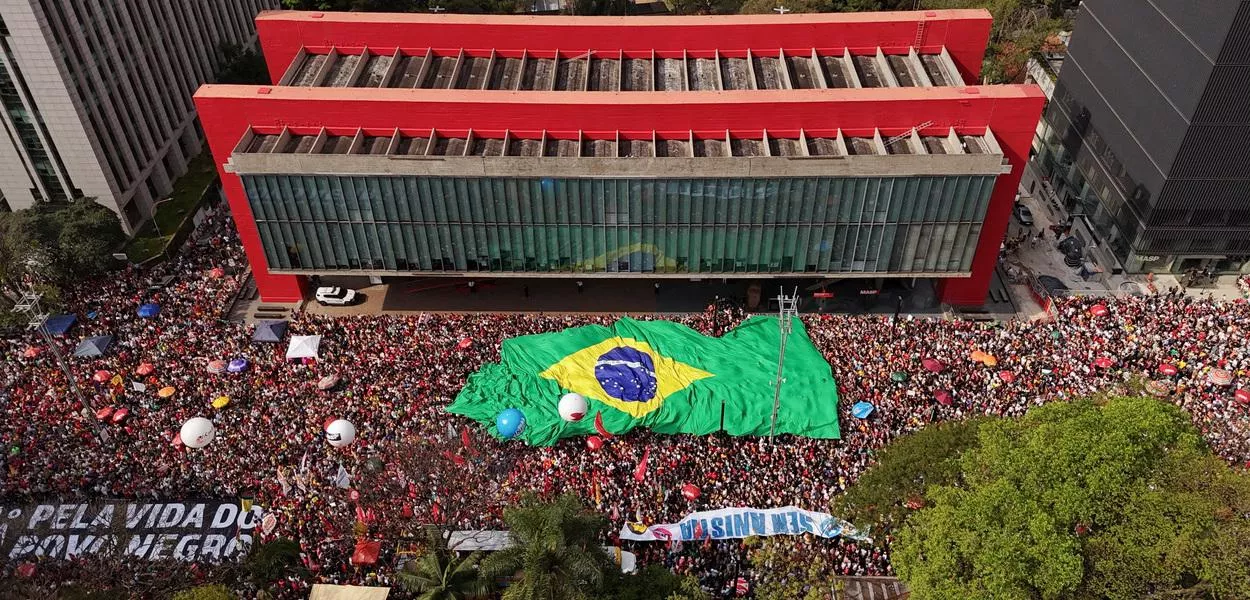 Ato na Avenida Paulista, em São Paulo, contra anistia e a "PEC da Blindagem"
21/09/2025
REUTERS/Amanda Perobelli