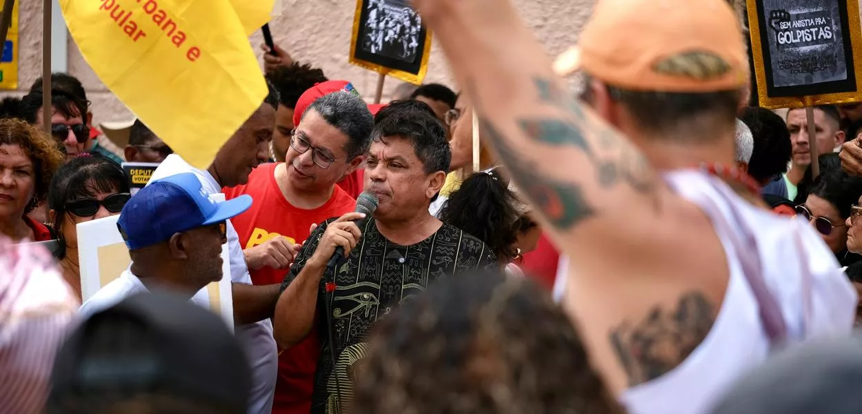 Márcio Jerry é o único deputado federal maranhense a participar de ato contra PEC da Blindagem e Anistia em São Luís
