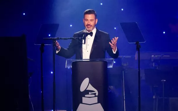 Jimmy Kimmel volta à TV após polêmica envolvendo Charlie Kirk