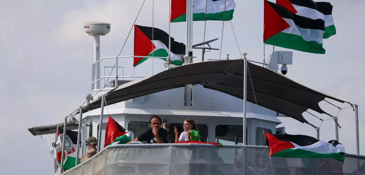 Barco parte da flotilha humanitária que tenta furar bloqueio naval de Israel a Gaza - 31/08/2025