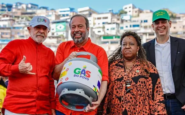 Lula, Alexandre Silveira, Macaé Evaristo e Márcio Macêdo