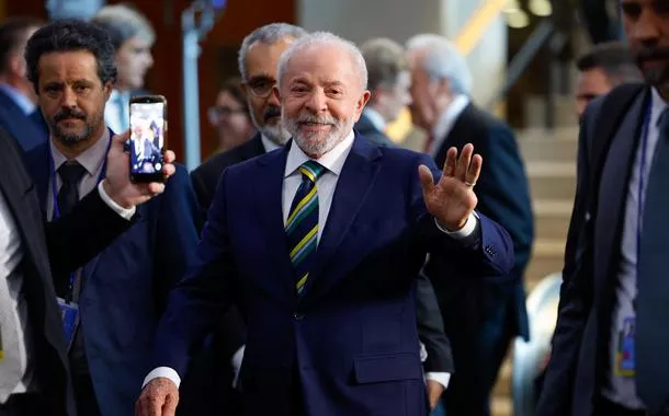 Lula cobra países a apresentarem compromissos climáticos e diz que fracasso da COP30 pode ser vitória do negacionismo