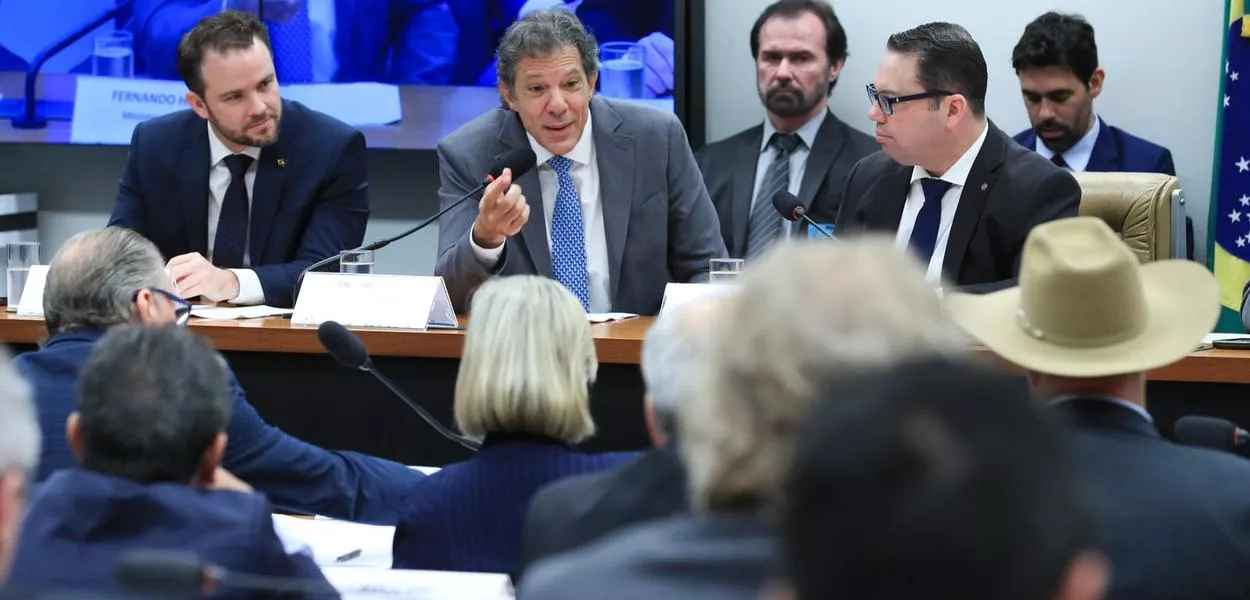 Ministro Fernando Haddad em audiência da Comissão de Agricultura, pecuária, Abastecimento e Desenvolvimento Rural, na Câmara dos Deputados