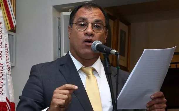 Jorge Folena: "Pacificação é bandido na cadeia"