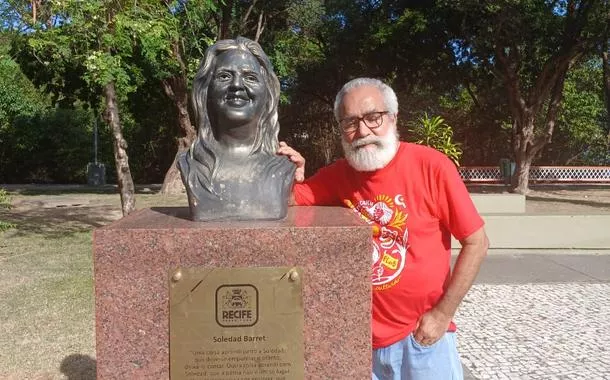 Urariano Mota- Busto de Soledad Barrett