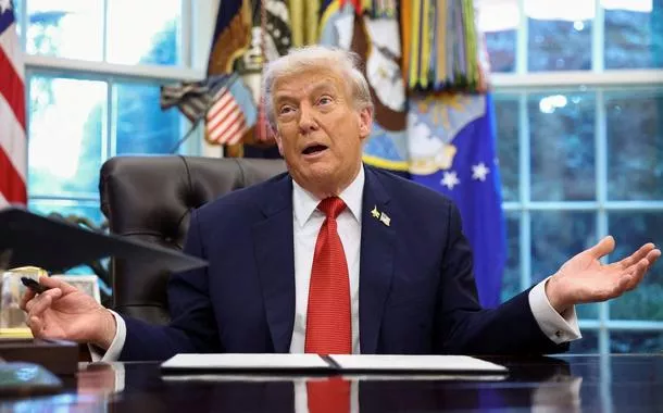 Trump impõe tarifas pesadas sobre medicamentos, caminhões pesados ​​e móveis