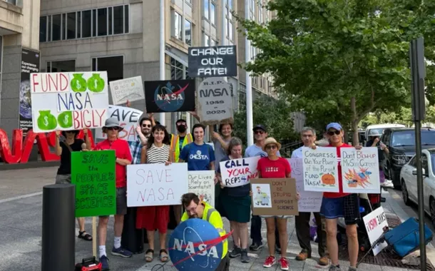 Após proibição de Trump, sindicatos da Nasa atuam na clandestinidade