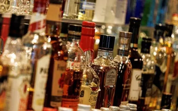 Garrafas de bebidas alcoólicas