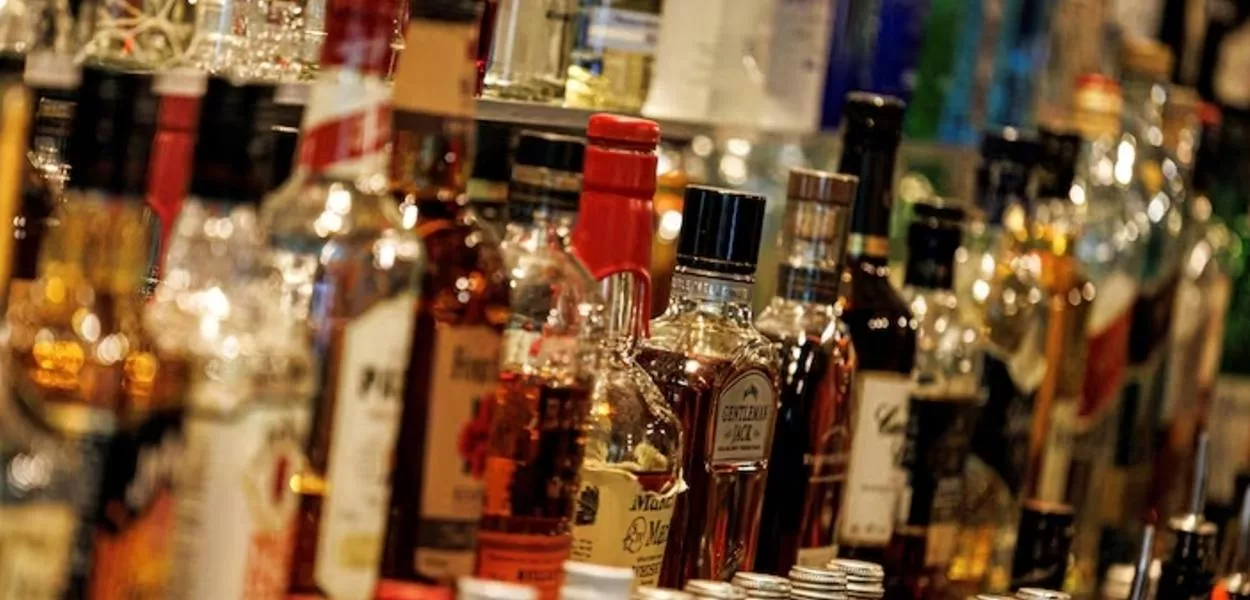 Garrafas de bebidas alcoólicas