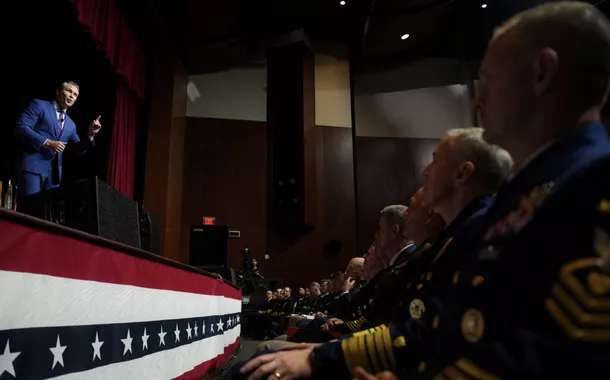 Pete Hegseth discursa nos EUA