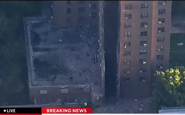 Destroços de prédio em Nova York que desabou parcialmente