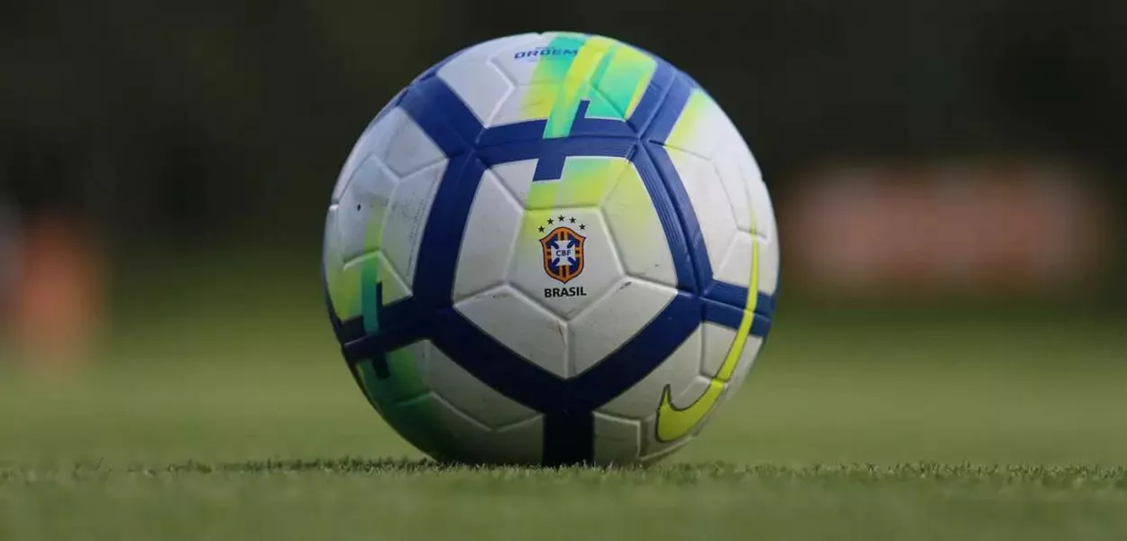 O auge e o início da decadência do futebol brasileiro
