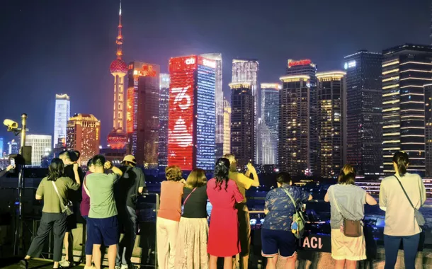 China registra recorde de viagens ferroviárias na Semana Dourada e impulsiona turismo e economia