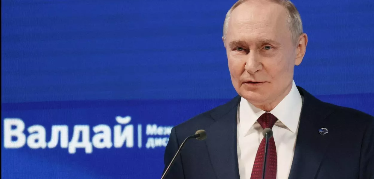 Presidente russo, Vladimir Putin, particia de fórum em Sochi