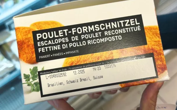 Frango brasileiro à milanesa para suíços. Foto: Marc Meier/Greenpeace