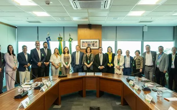 Diretoria executiva da Petrobras durante evento de assinatura dos contratos na sede da Petrobras