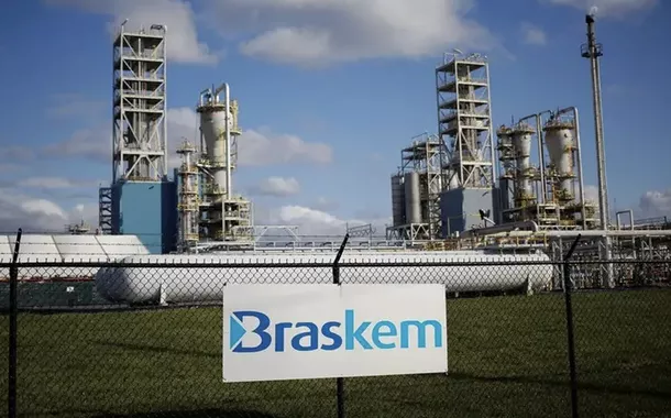 Braskem obtém linha de crédito de US$ 1 bilhão e reforça caixa para US$ 2,3 bilhões
