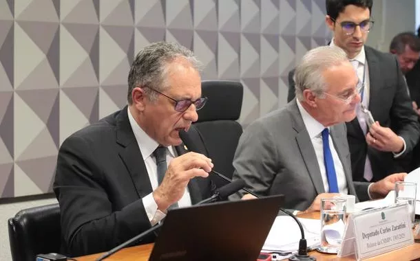 Carlos Zarattini