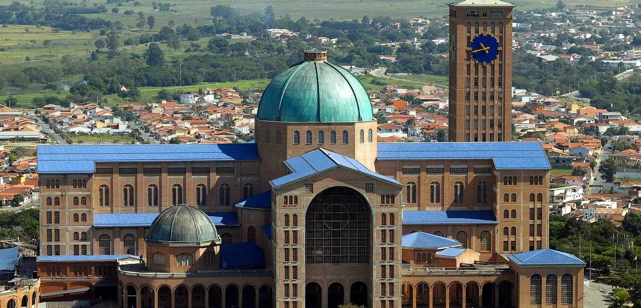 Santuário Nacional de Aparecida, localizado em Aparecida, SP