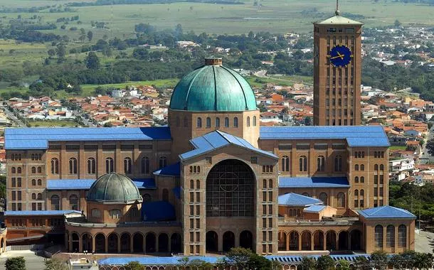 Santuário Nacional de Aparecida, localizado em Aparecida, SP
