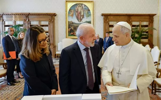 Papa diz a Lula que pretende visitar o Brasil
