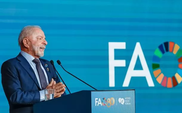 Em Roma, Lula exalta saída do Brasil do Mapa da Fome e pede inclusão dos 'pobres no orçamento'