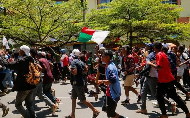 Após Nepal, Madagascar entra em colapso social