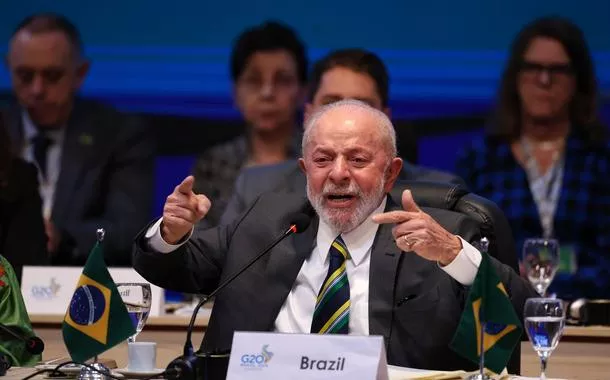 Lula: 'enquanto milhões passam fome, a elite bilionária concentra a riqueza mundial'