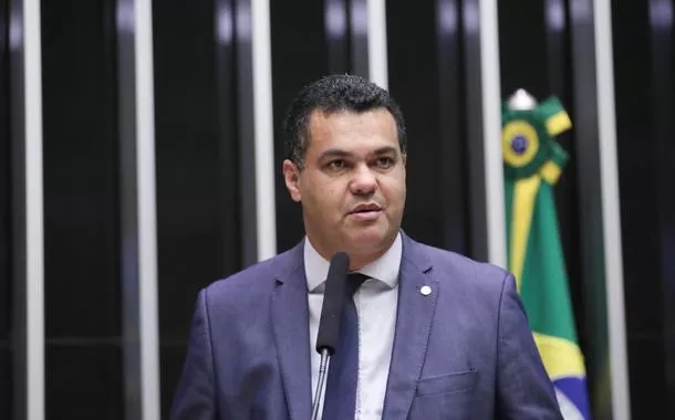 Deputado do União Brasil é alvo da PF em nova fase da Overclean