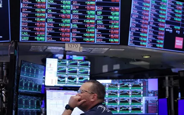 Fechamento de mercados hoje (14/10): Ibovespa, bolsas globais, dólar e commodities