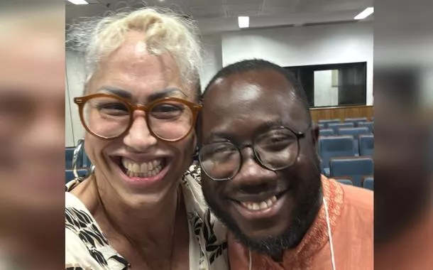 Sara York y la profesora y psicóloga Lassana Danfá