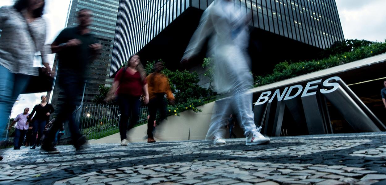 Com LCR de 2.000%, BNDES supera com folga exigência regulatória