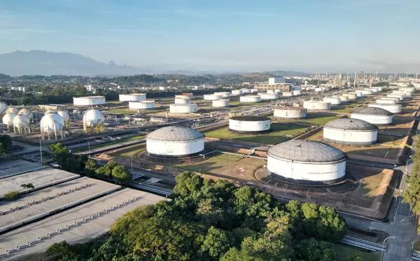 Operação mira quadrilha que extorquia empresas no entorno da Reduc