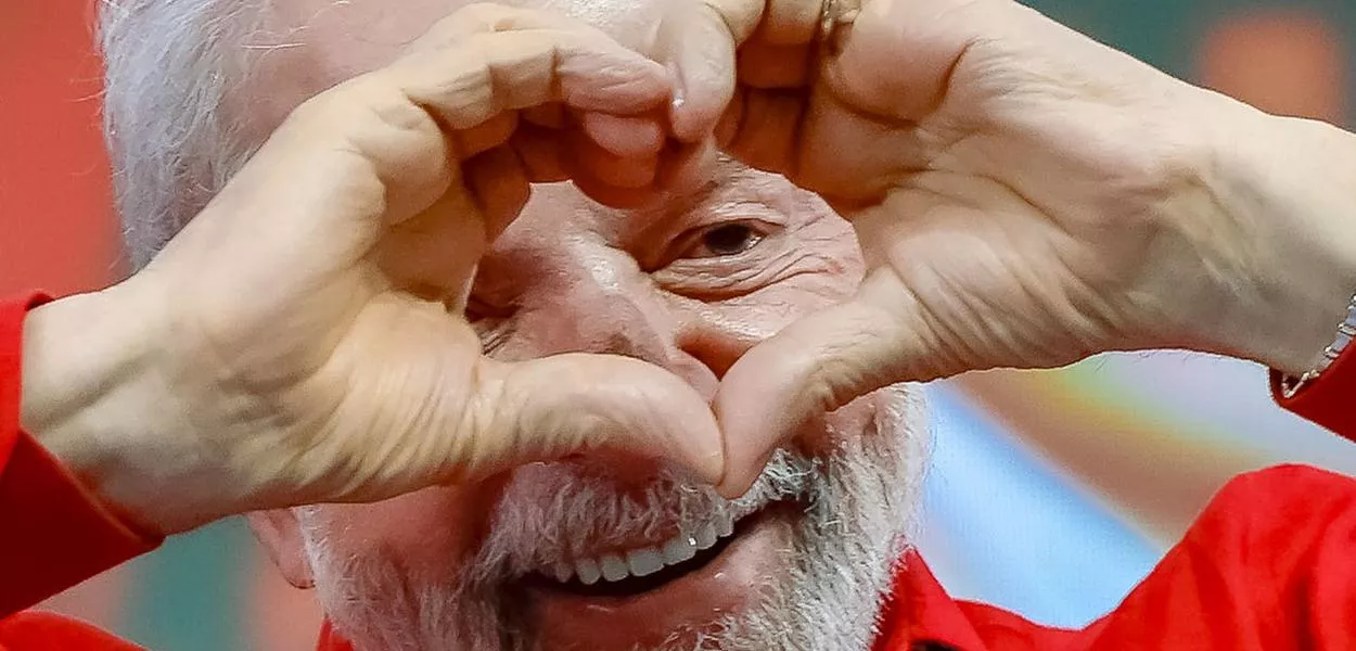 Presidente da República, Luiz Inácio Lula da Silva, durante a cerimônia de comemoração pelo Dia dos Professores e de anúncios relativos ao Programa Mais Professores para o Brasil. Arena Carioca 2, Parque Olímpico – Rio de Janeiro (RJ)