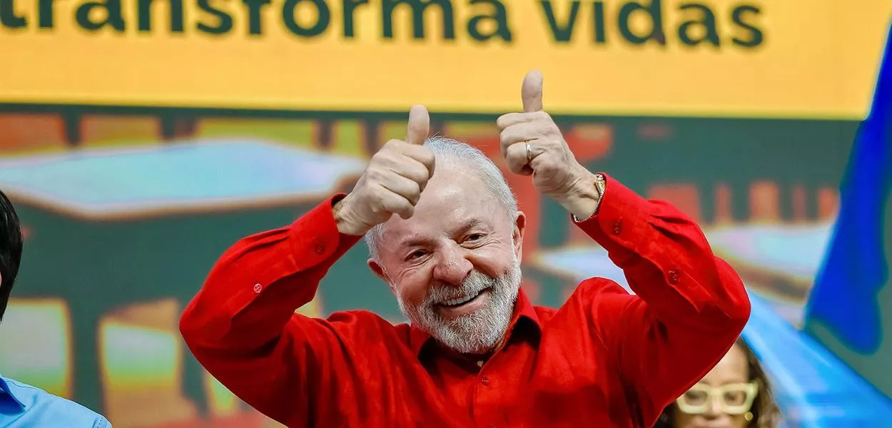 Presidente da República, Luiz Inácio Lula da Silva, durante a cerimônia de comemoração pelo Dia dos Professores e de anúncios relativos ao Programa Mais Professores para o Brasil. Arena Carioca 2, Parque Olímpico – Rio de Janeiro (RJ) 