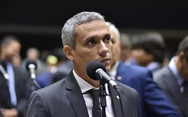 Câmara suspende ação penal do STF contra Gayer