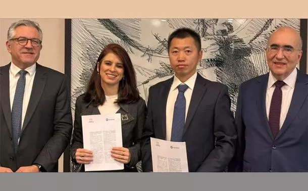 Brasil e China firmam parceria inédita para ampliar tratamentos no SUS
