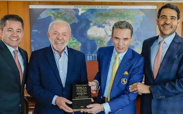 Lula indica apoio a Jorge Messias para o STF em encontro com líderes evangélicos