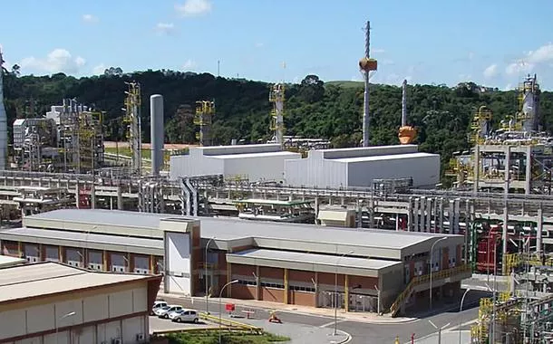 Fala de Lula sobre “indústria petroquímica” reforça peso estratégico do setor na economia, diz Abiquim