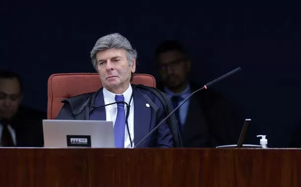 Ministros do STF preveem voto de Fux por absolvição de todos os réus do núcleo da desinformação da trama golpista