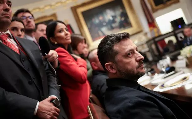 Na Casa Branca, Trump volta a debochar de Zelensky e coloca em dúvida envio de mísseis