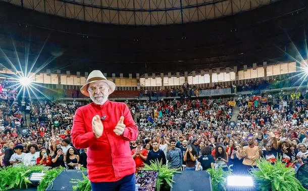 Lula defende América Latina soberana e critica “fala grossa” de potências estrangeiras