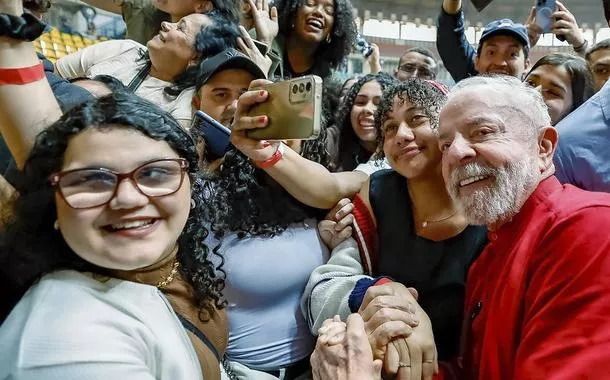 Lula defende a universalização do Pé-de-meia no Brasil